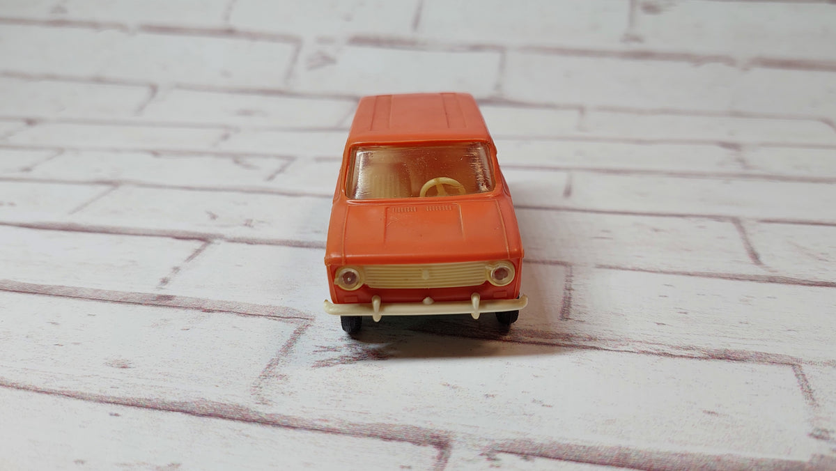 Collectible car 1/43 1970s Zhiguli 21-02.