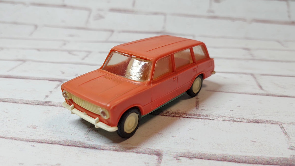Collectible car 1/43 1970s Zhiguli 21-02.