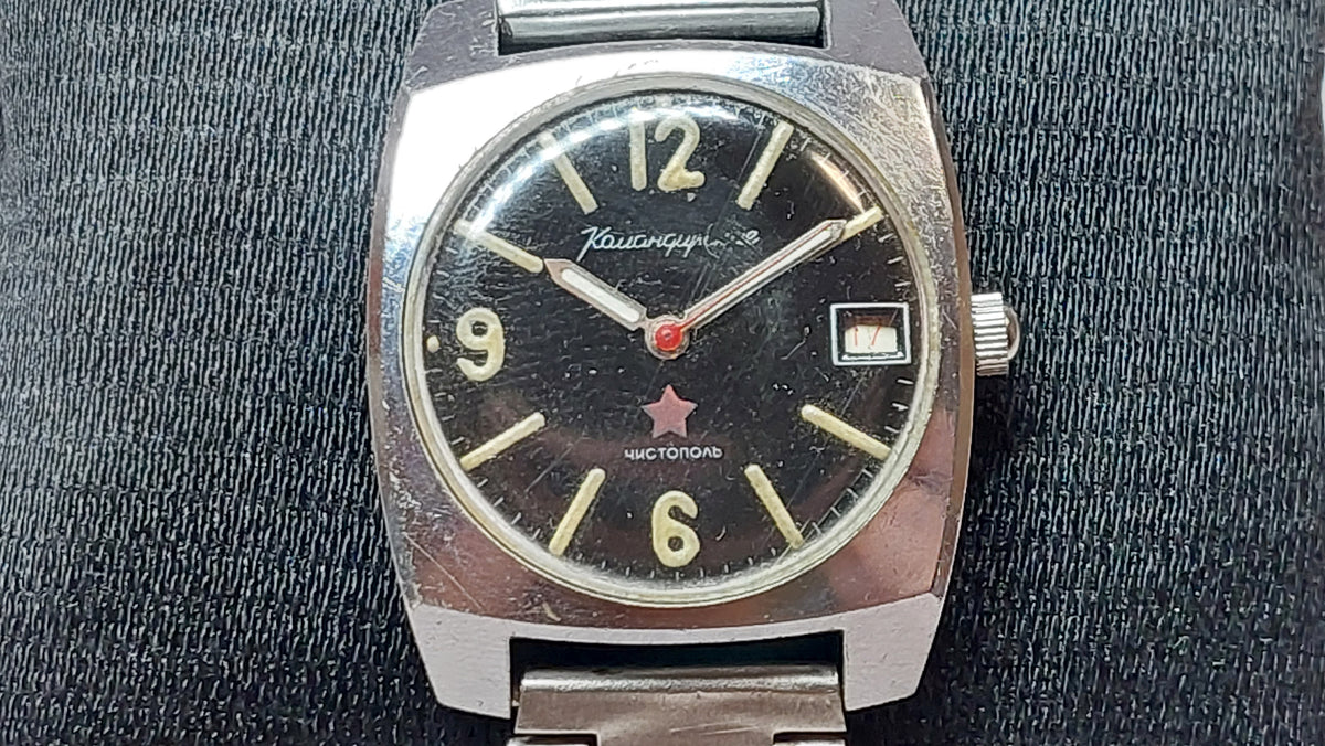 Soviet vintage watch VOSTOK commander mechanical mechanical watch USSR.