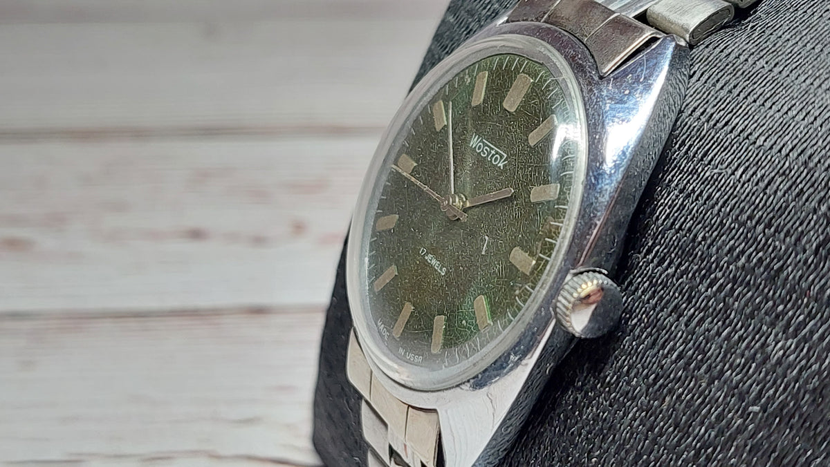 Soviet vintage watches VOSTOK mechanical mechanical watches USSR.
