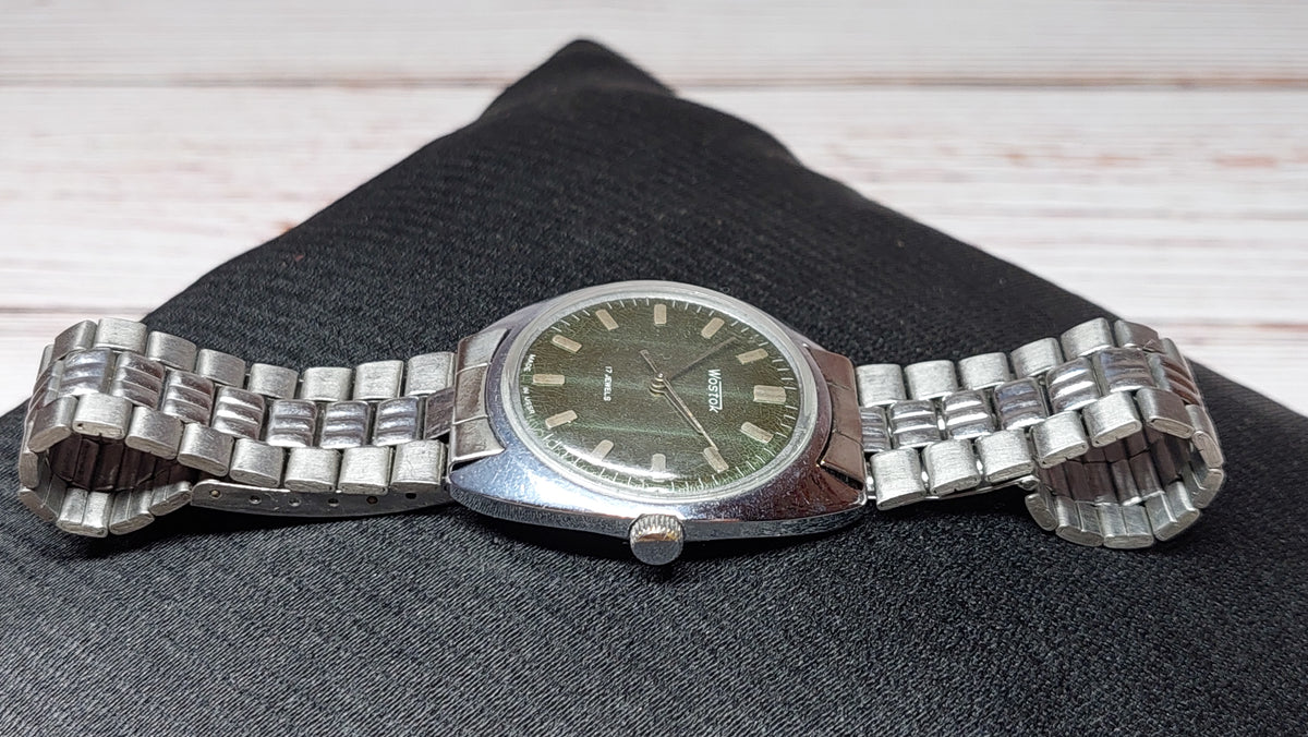 Soviet vintage watches VOSTOK mechanical mechanical watches USSR.