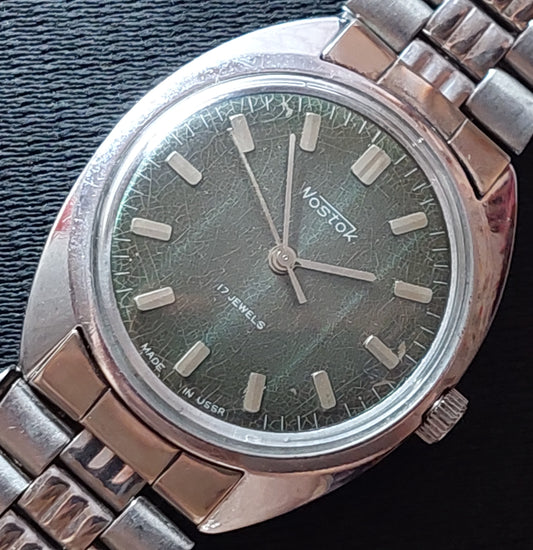 Soviet vintage watches VOSTOK mechanical mechanical watches USSR.