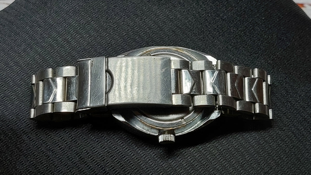 Soviet vintage watches VOSTOK mechanical mechanical watches USSR.