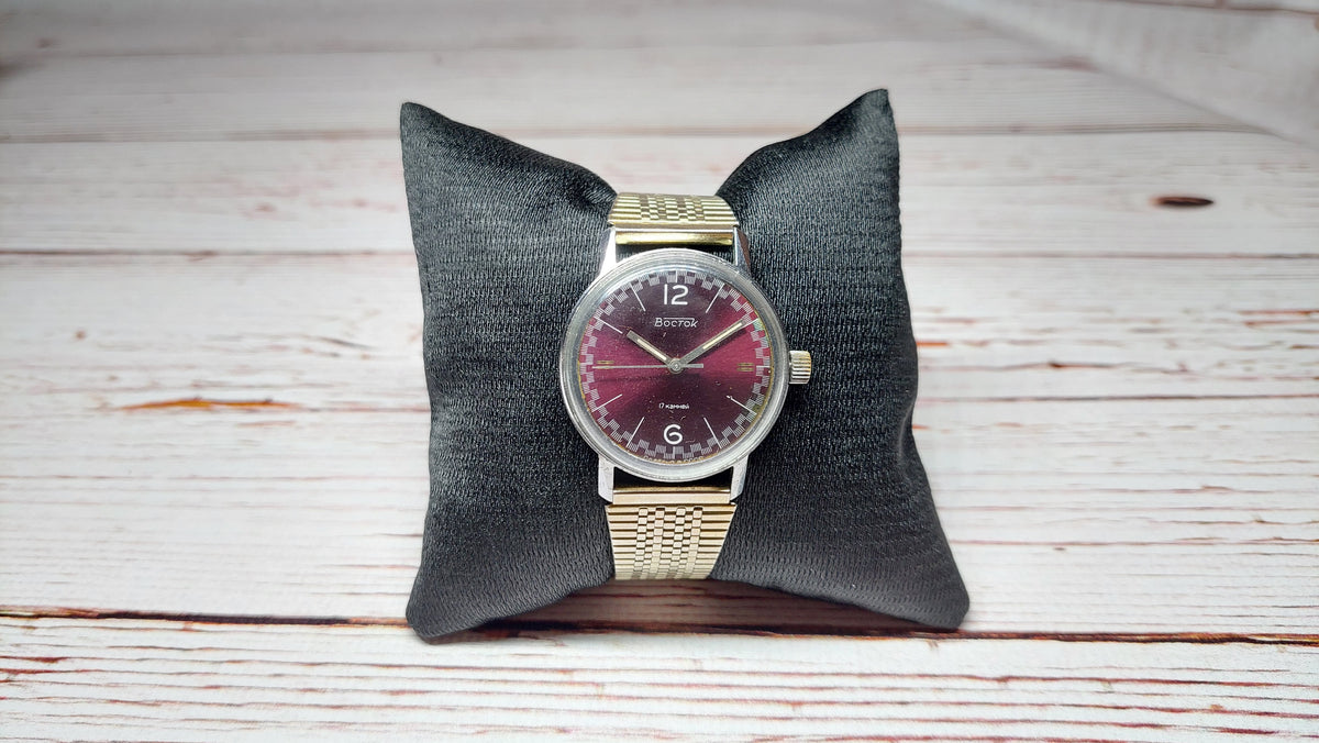 Soviet vintage watches VOSTOK mechanical mechanical watches USSR.