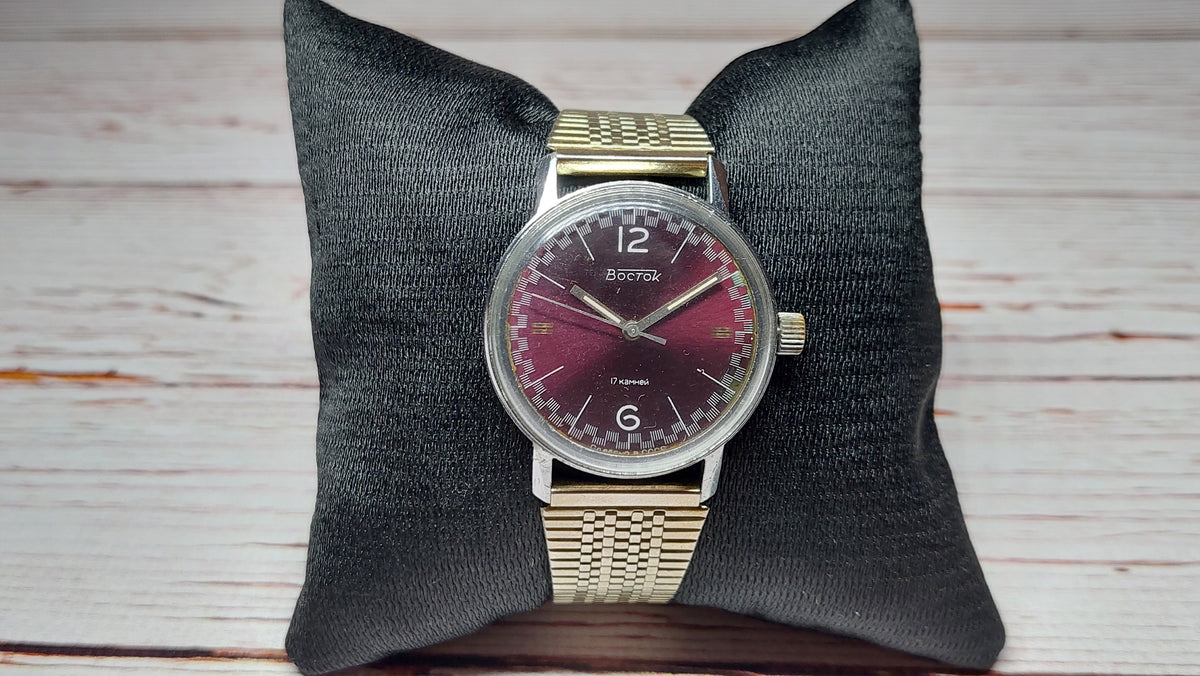 Soviet vintage watches VOSTOK mechanical mechanical watches USSR.
