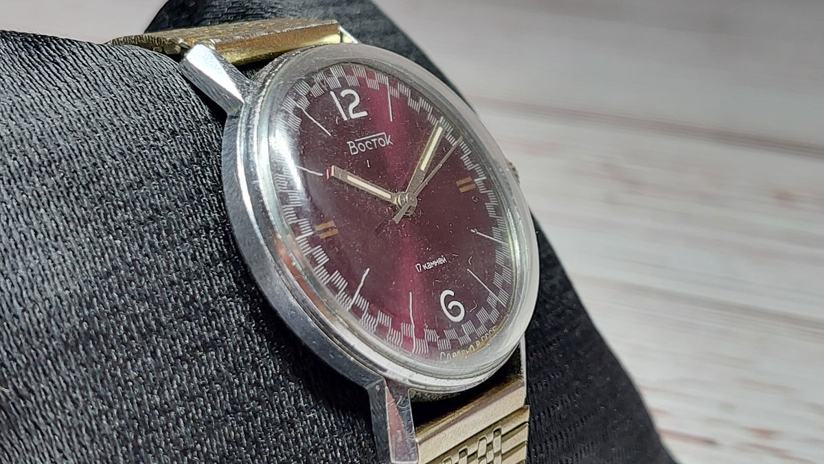 Soviet vintage watches VOSTOK mechanical mechanical watches USSR.