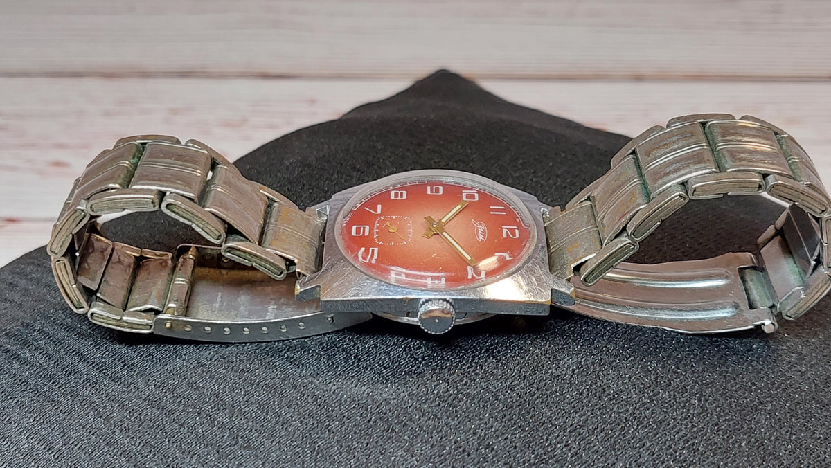 Soviet vintage watch ZiM mechanical mechanical watch USSR.
