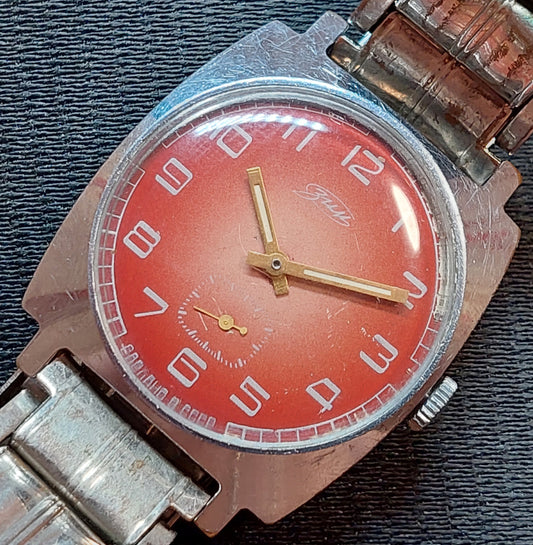Soviet vintage watch ZiM mechanical mechanical watch USSR.