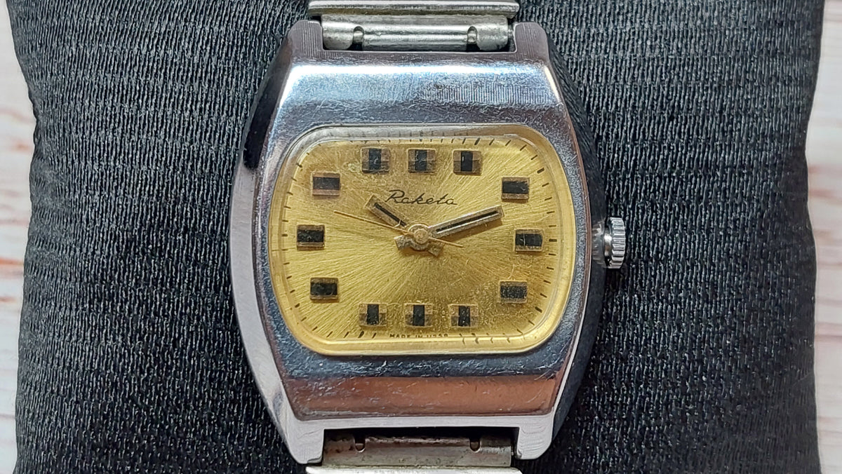 Soviet vintage watch RAKETA mechanical mechanical watch USSR.