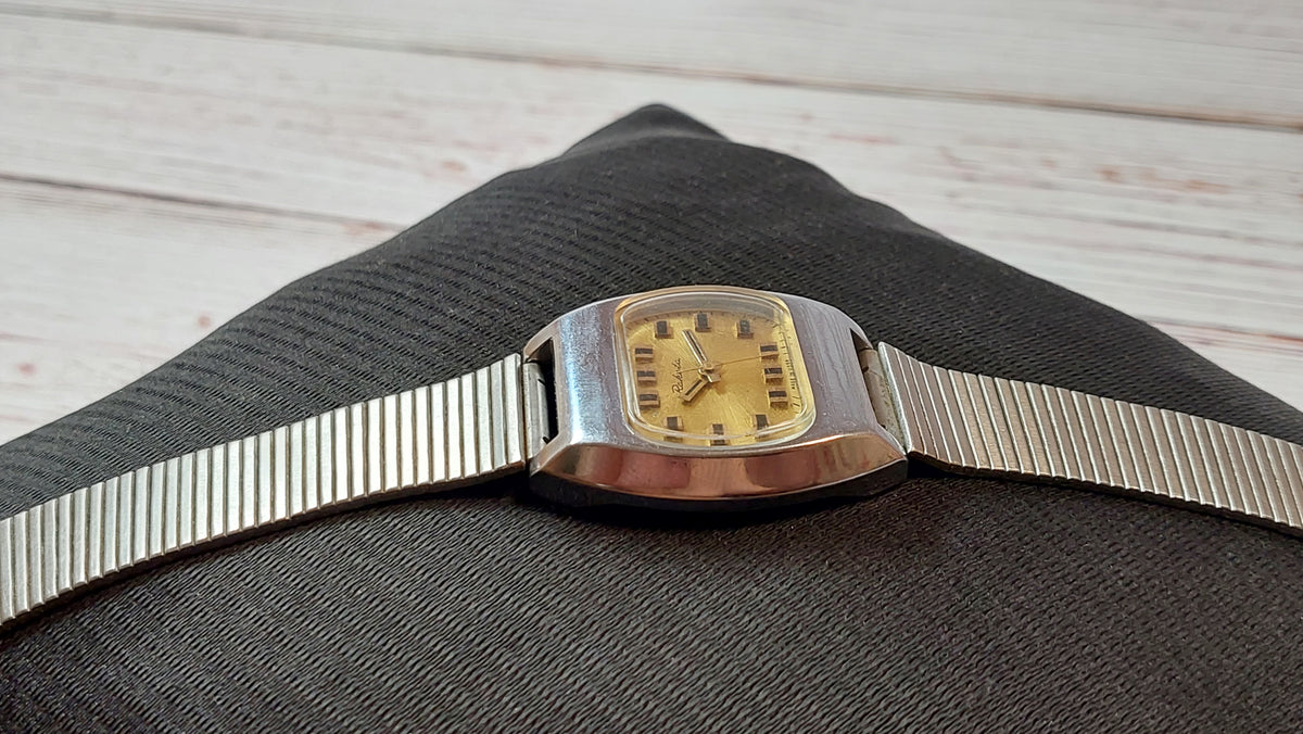 Soviet vintage watch RAKETA mechanical mechanical watch USSR.