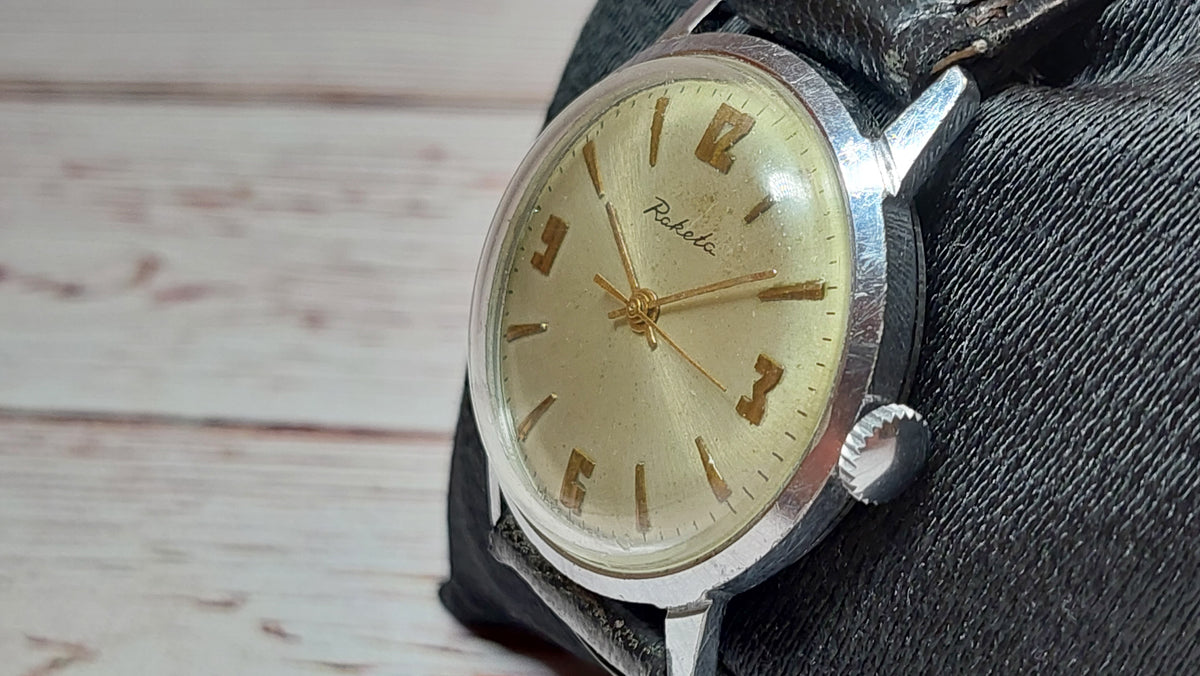 Soviet vintage watch RAKETA mechanical mechanical watch USSR.