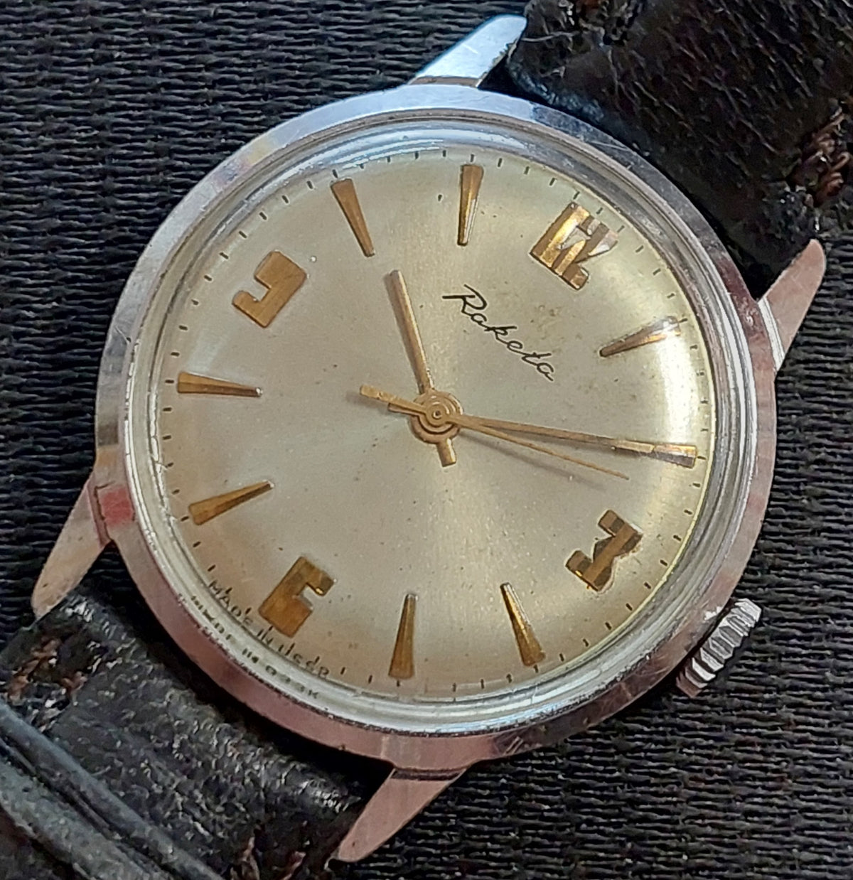 Soviet vintage watch RAKETA mechanical mechanical watch USSR.