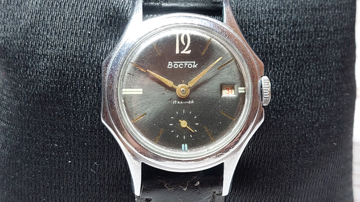 Soviet vintage watches VOSTOK mechanical mechanical watches USSR.