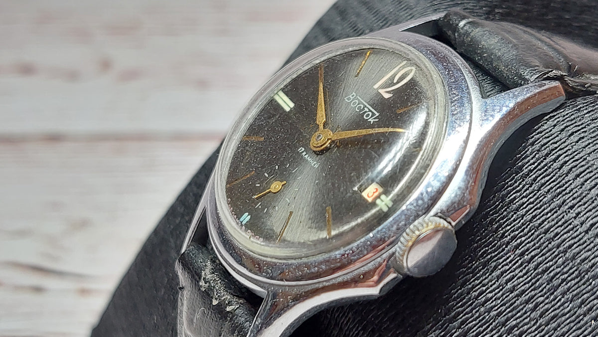 Soviet vintage watches VOSTOK mechanical mechanical watches USSR.