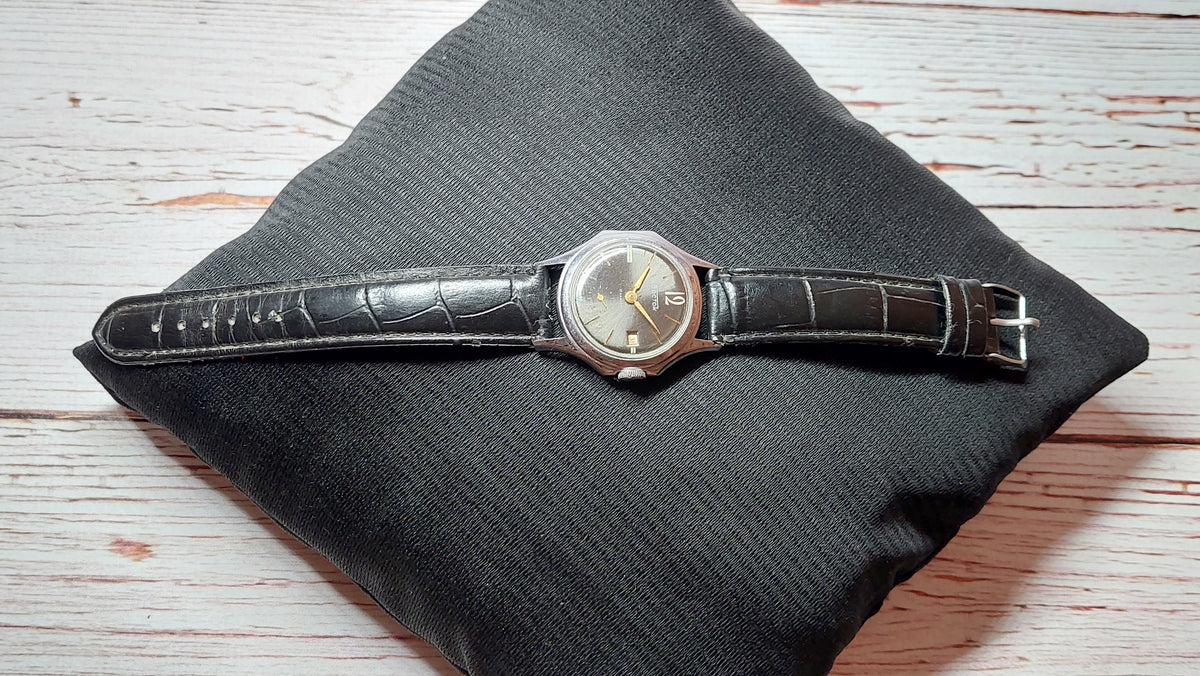 Soviet vintage watches VOSTOK mechanical mechanical watches USSR.