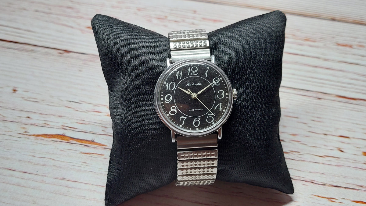 Soviet vintage watch RAKETA mechanical mechanical watch USSR.