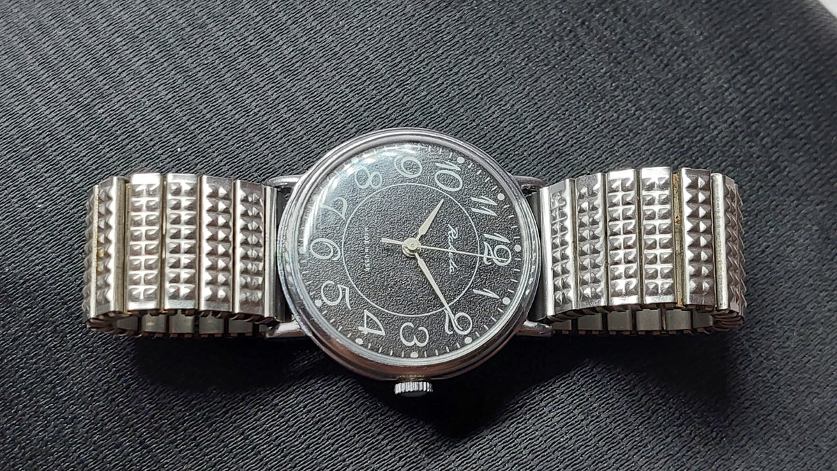 Soviet vintage watch RAKETA mechanical mechanical watch USSR.