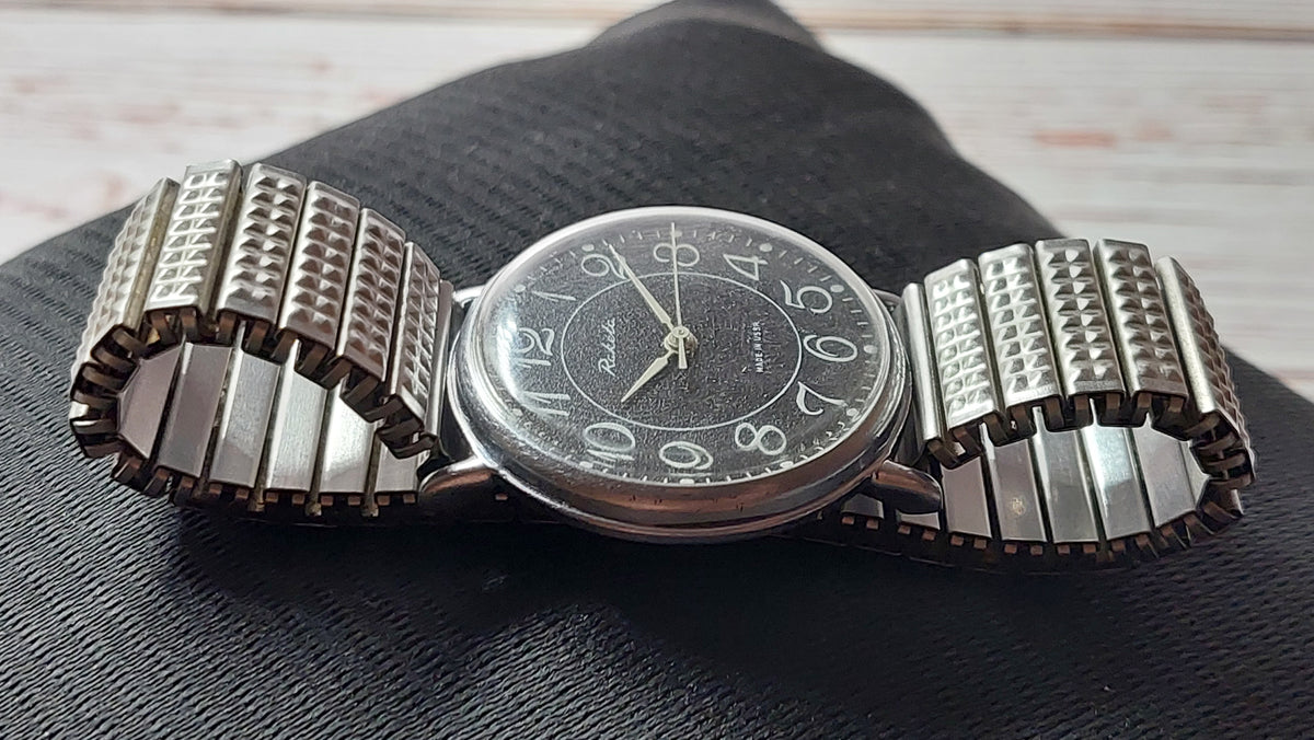 Soviet vintage watch RAKETA mechanical mechanical watch USSR.