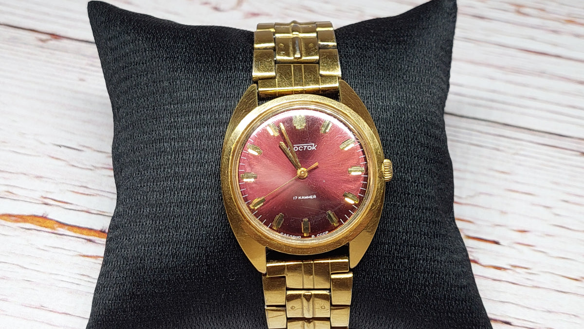 Soviet vintage watch SLAVA mechanical mechanical watch USSR.