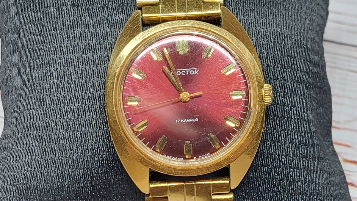 Soviet vintage watch SLAVA mechanical mechanical watch USSR.