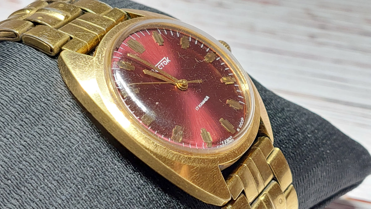 Soviet vintage watch SLAVA mechanical mechanical watch USSR.