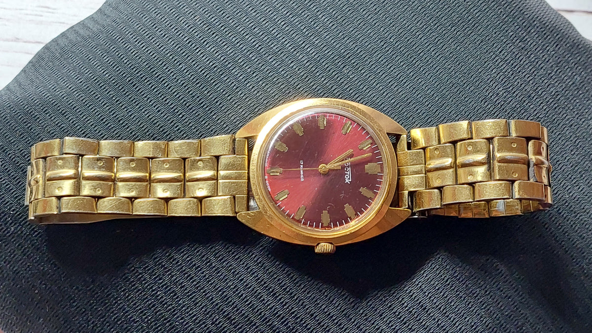Soviet vintage watch SLAVA mechanical mechanical watch USSR.