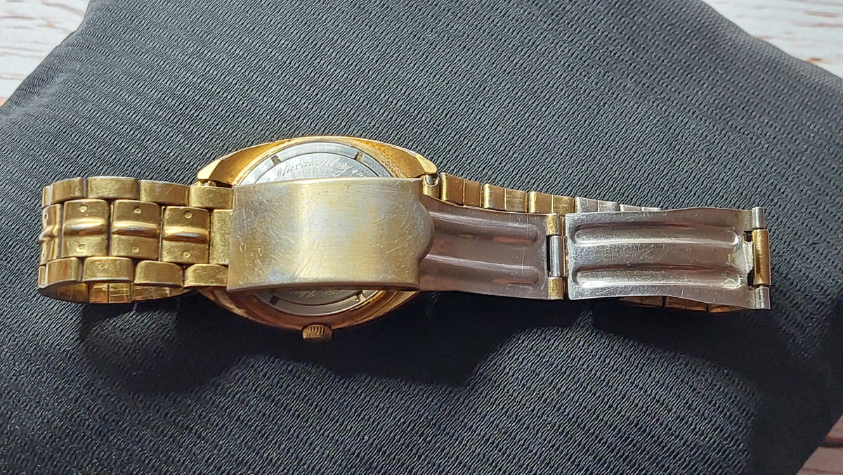 Soviet vintage watch SLAVA mechanical mechanical watch USSR.