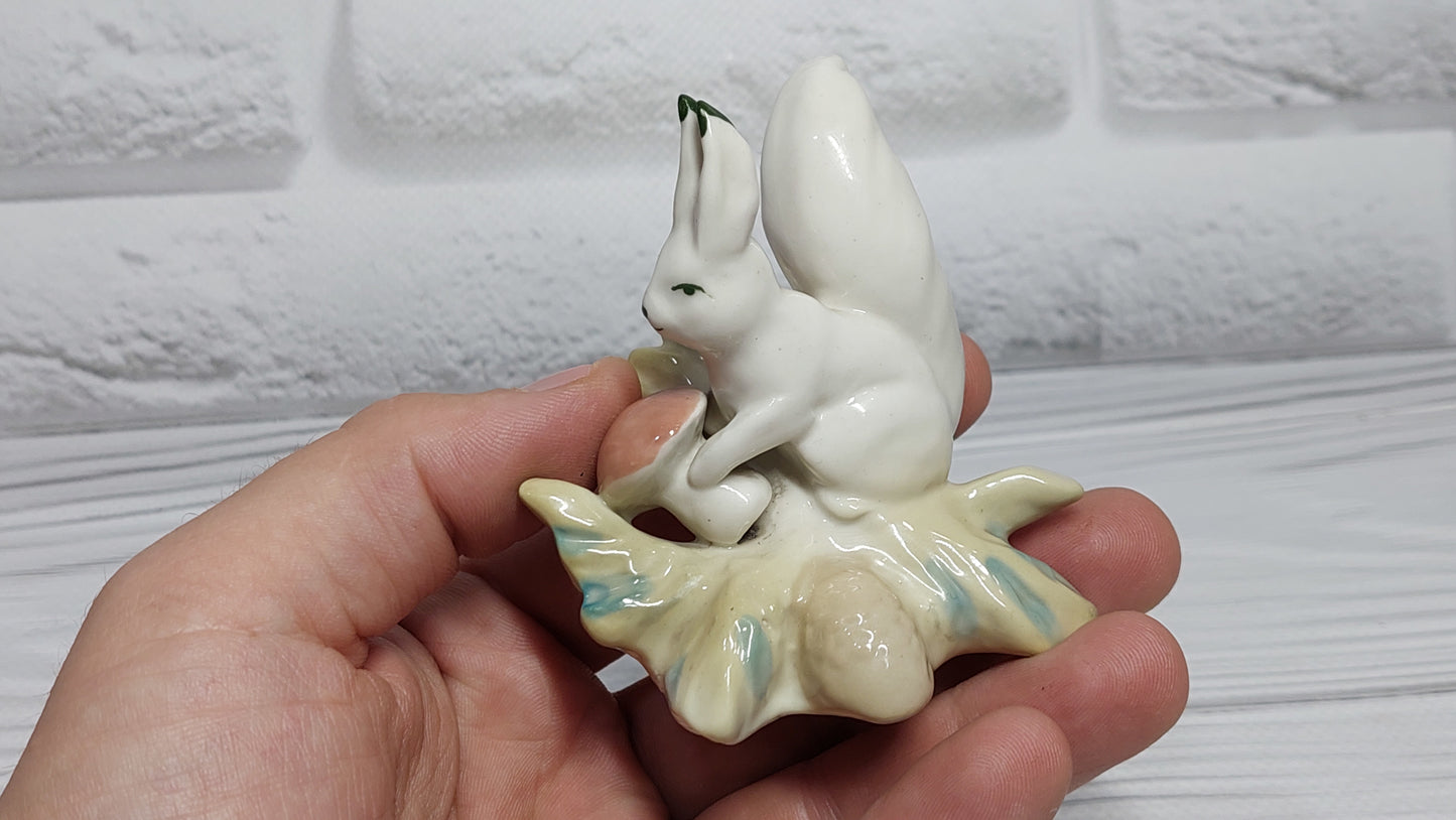 Soviet figurine of a squirrel with a spring mushroom. GORODNITSA.