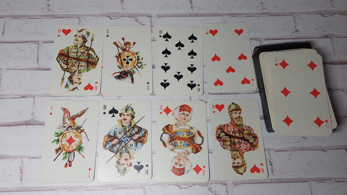 Vintage deck of playing cards with case 36 pcs.