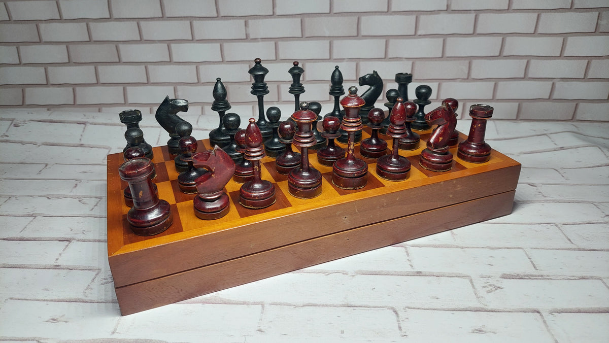 Chess. Antique Soviet, wooden chess set of the 40s in good condition, a gift for men, collectors and lovers of rare chess, old wooden chess of the USSR.