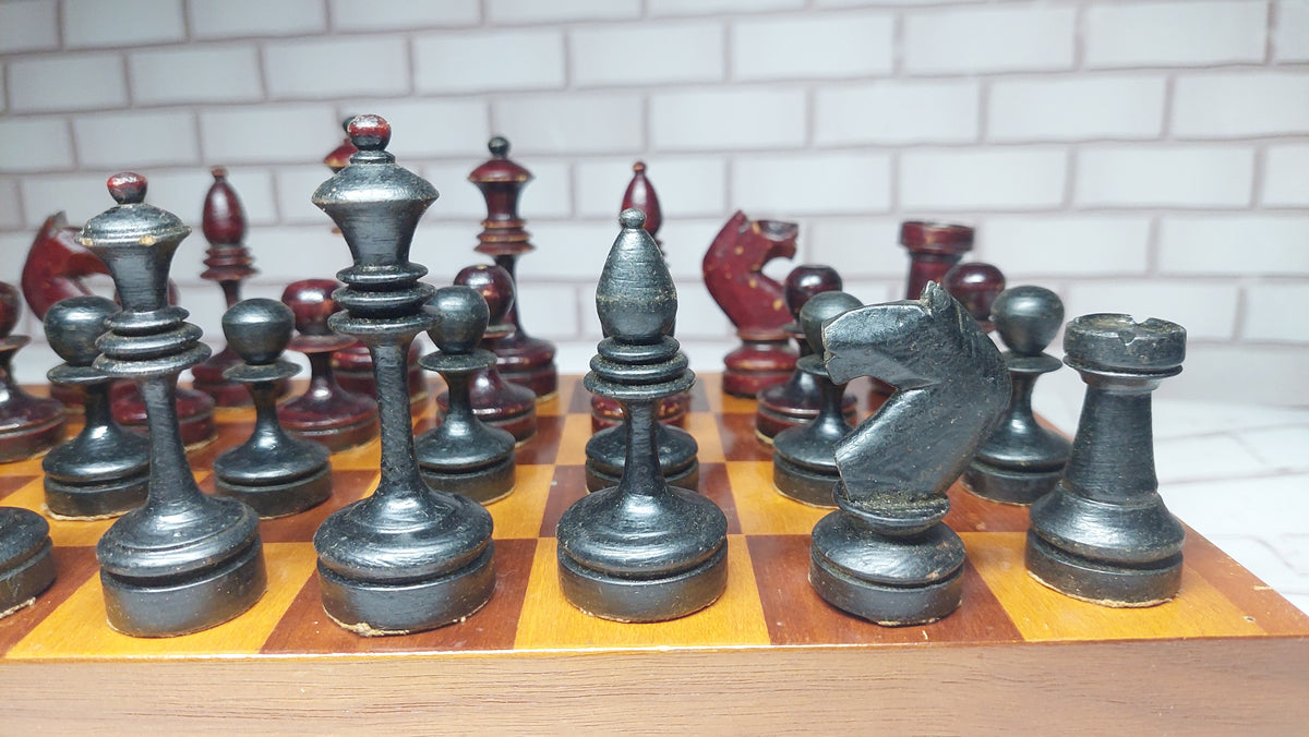 Chess. Antique Soviet, wooden chess set of the 40s in good condition, a gift for men, collectors and lovers of rare chess, old wooden chess of the USSR.
