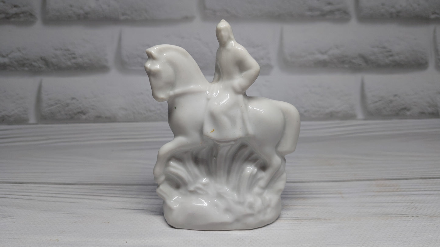 Porcelain figurine On guard of the Motherland LFZ