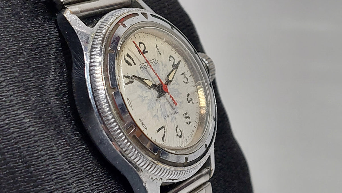 Soviet vintage watches VOSTOK mechanical mechanical watches USSR.