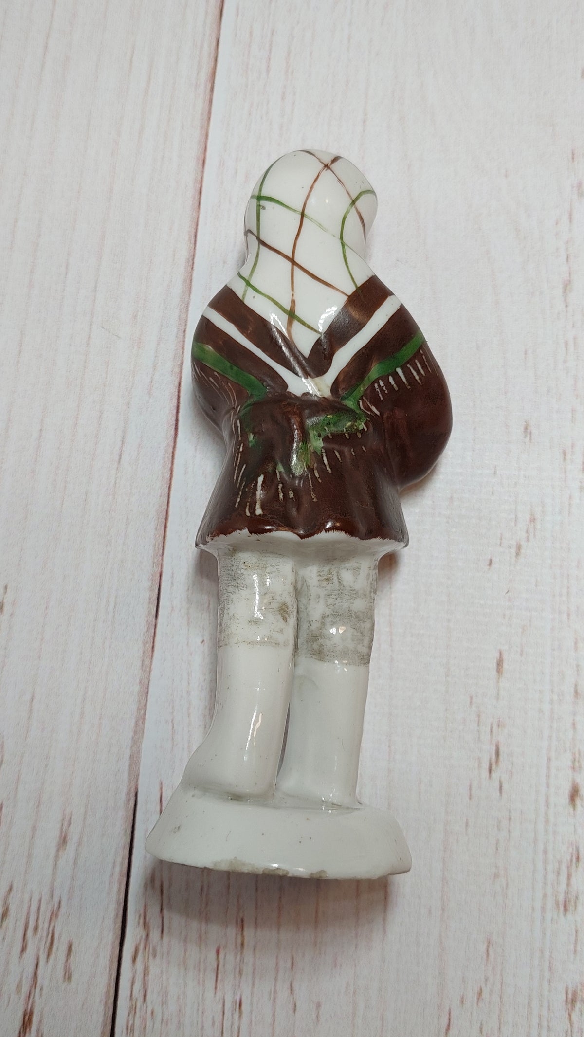Statuette of a blockade woman ukutysh forties Bronnitsy Made in the USSR.