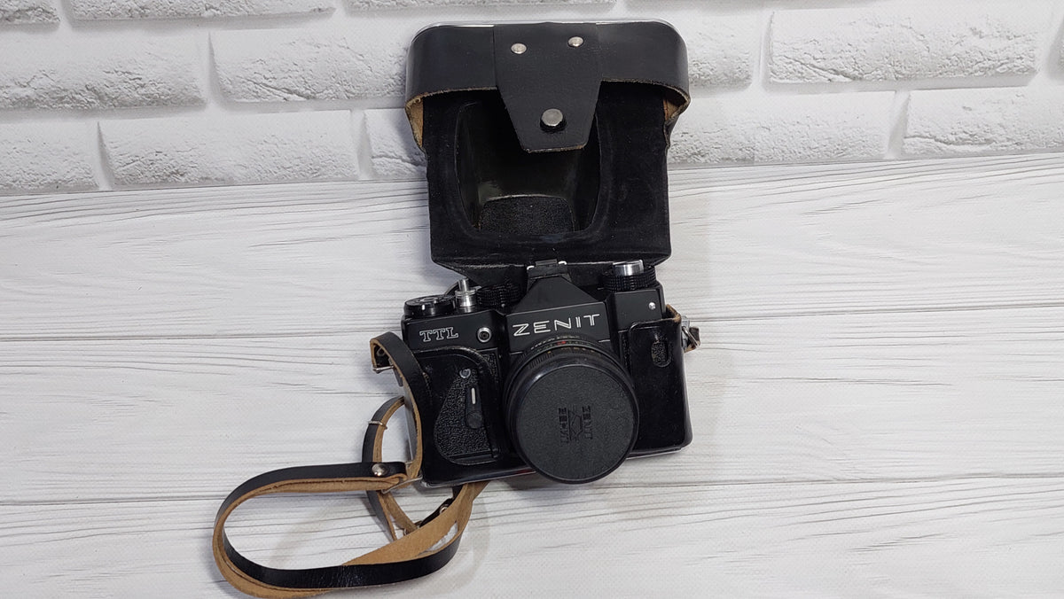 Zenith TTL Black 35mm SLR Film Camera