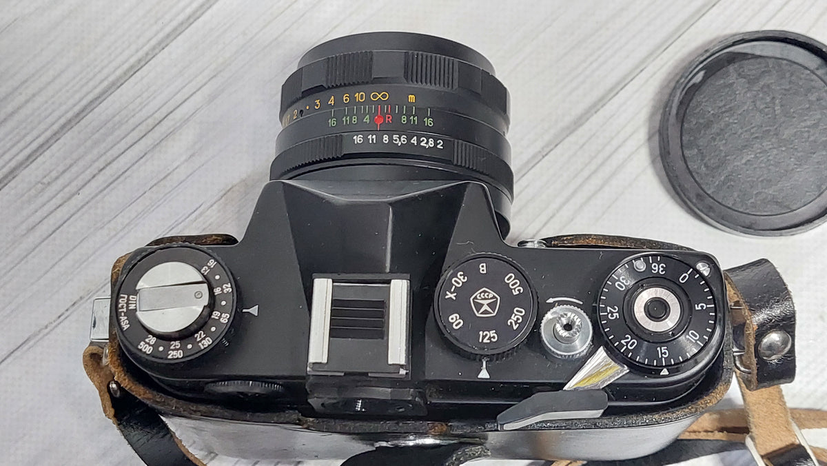 Zenith TTL Black 35mm SLR Film Camera