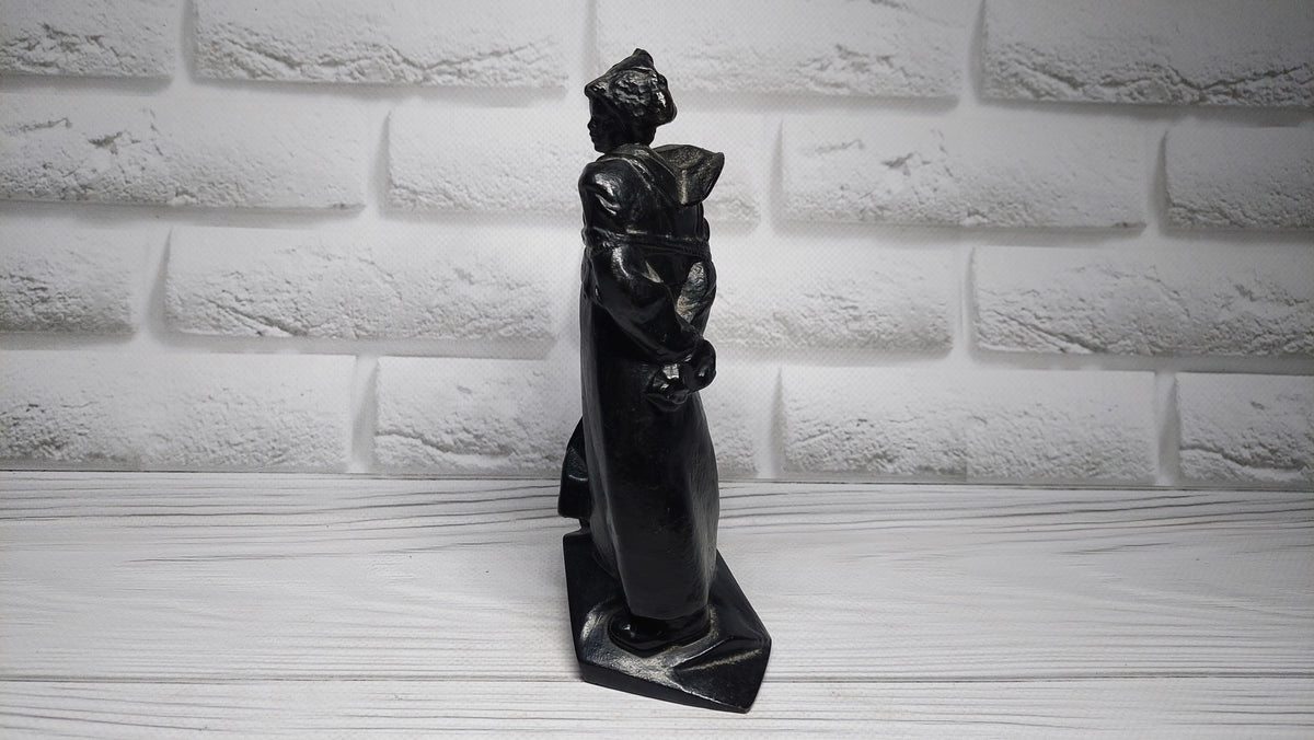 figurine Eaglet Kasli cast iron USSR Soviet figurine eaglet