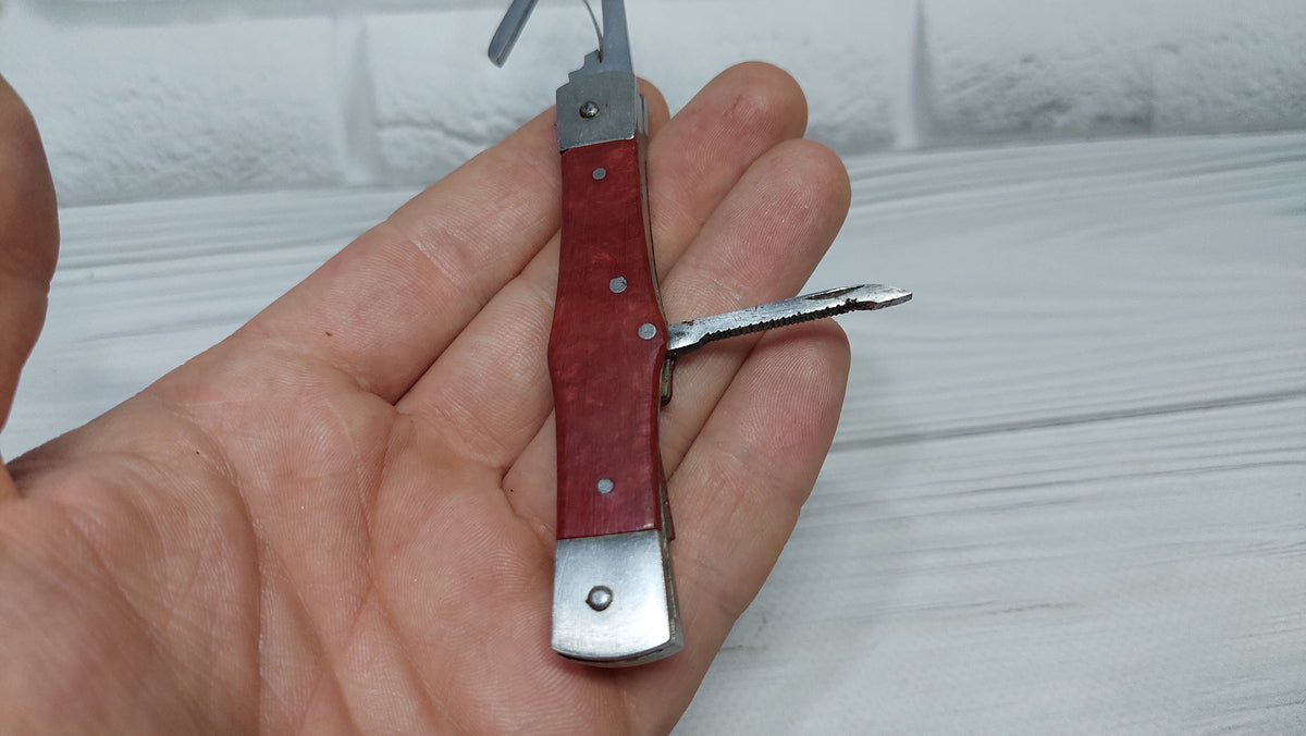 Road scissors Metallist Kharkov folding scissors made in the USSR.
