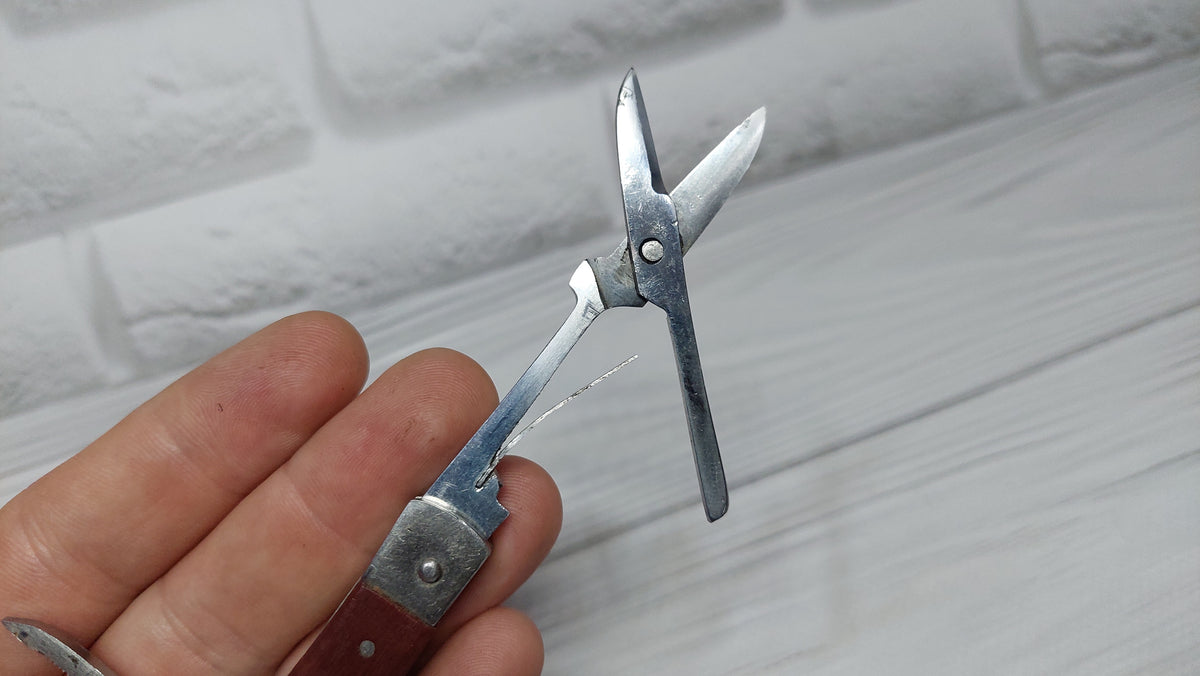 Road scissors Metallist Kharkov folding scissors made in the USSR.