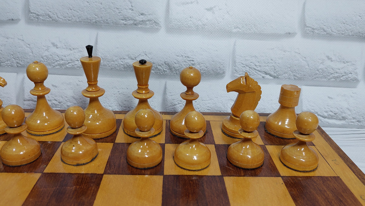 Soviet chess Valdai. Chess pieces in very good condition. Excellent gift for men, chess lovers and collectors!