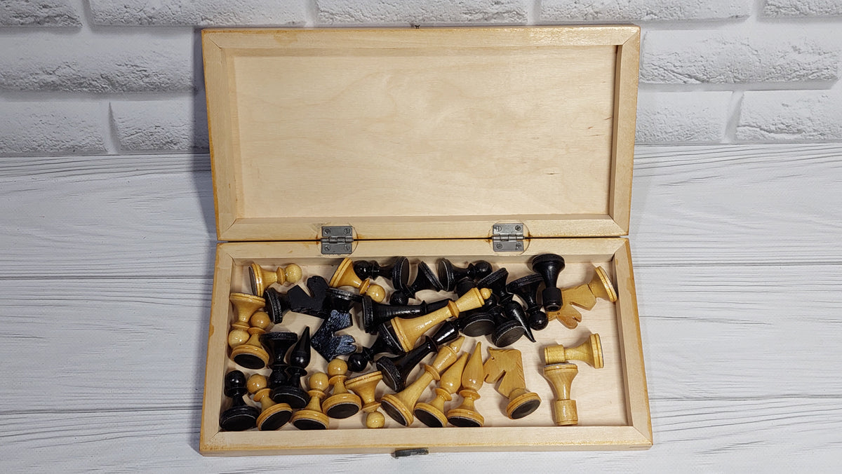 Soviet vintage chess, wooden chess made in USSR.