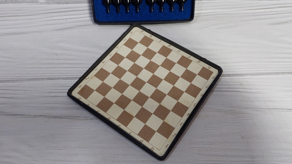 Travel magnetic chess USSR