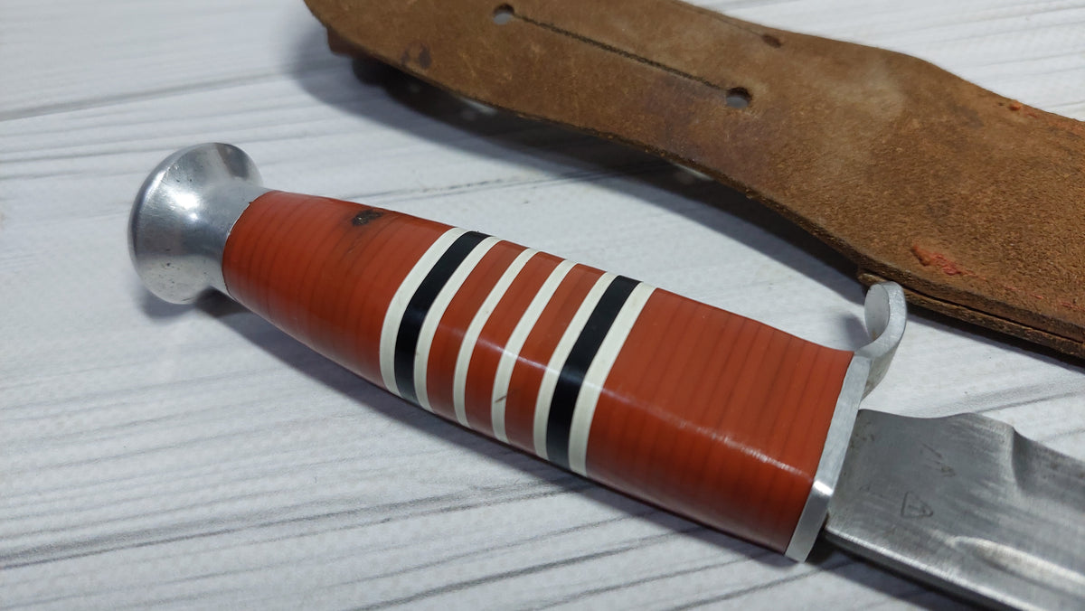 Rare vintage GDR hunter, hunting knife from the GDR Germany Munchausen factory.