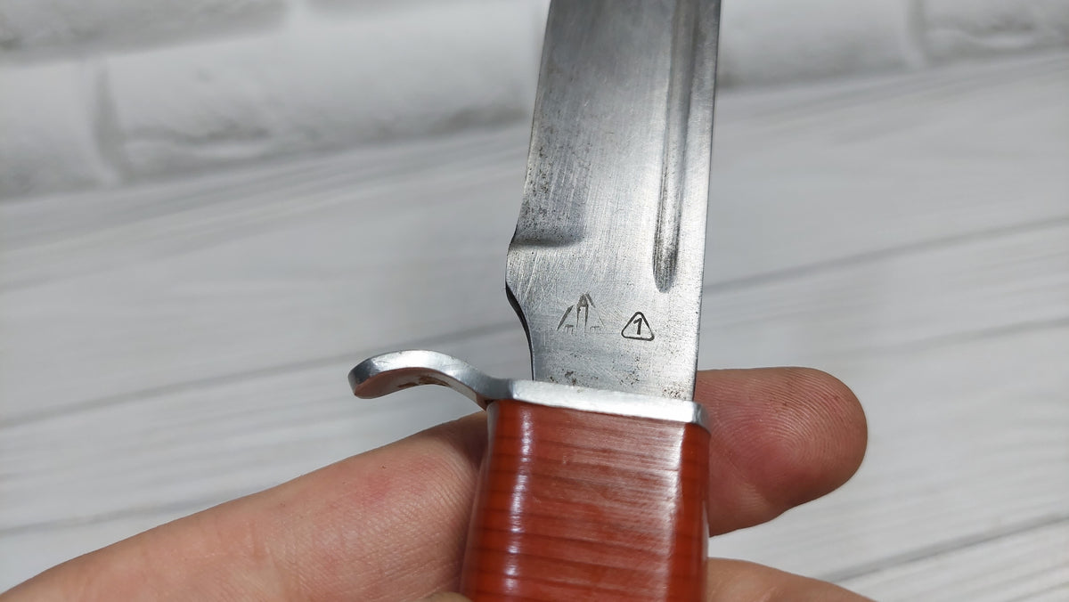 Rare vintage GDR hunter, hunting knife from the GDR Germany Munchausen factory.