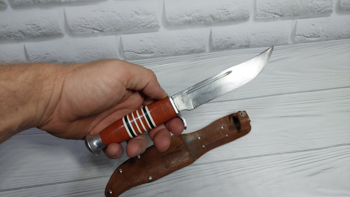 Rare vintage GDR hunter, hunting knife from the GDR Germany Munchausen factory.