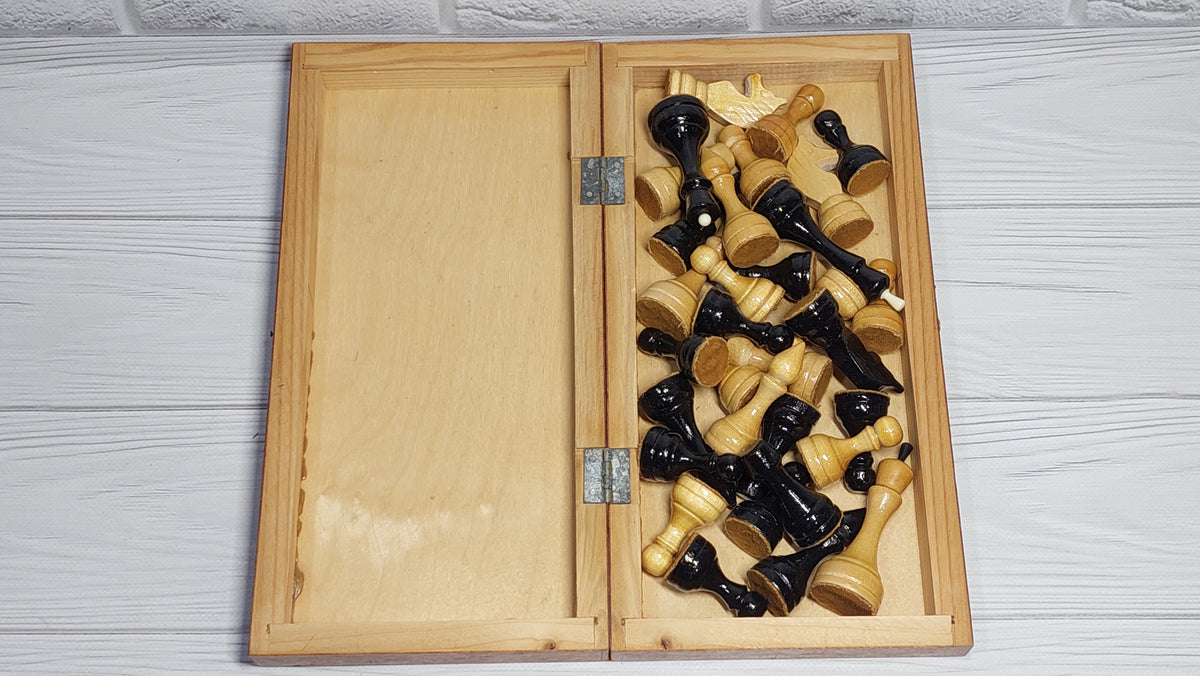 Beautiful, genuine classic Soviet wooden chess set USSR, antique.