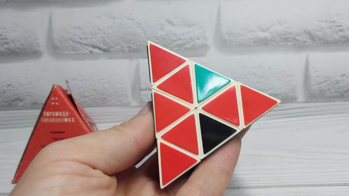 Pyramid puzzle volumetric logic game Kharkiv.