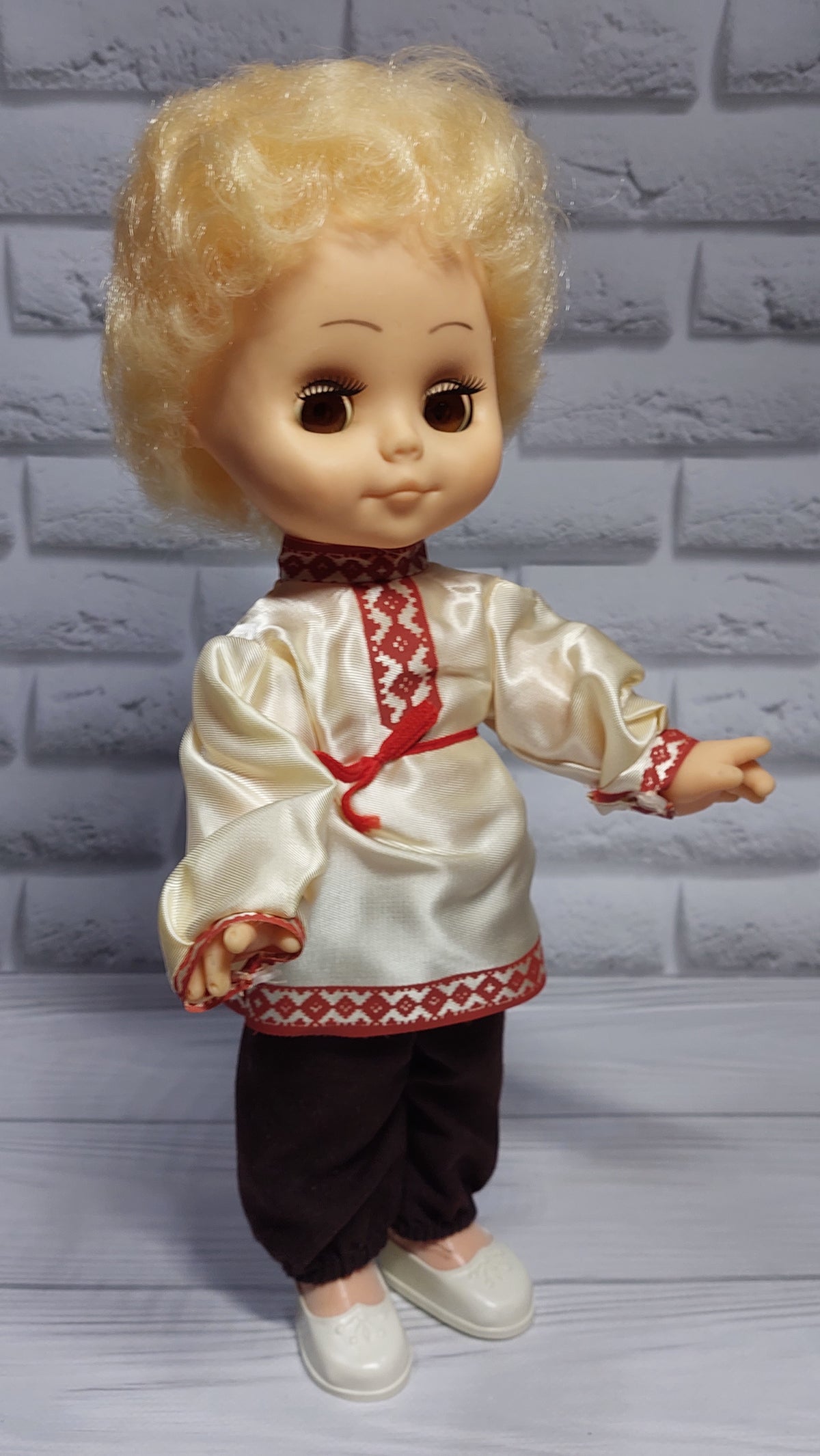 Doll Yanka, USSR association for the production of toys Mir