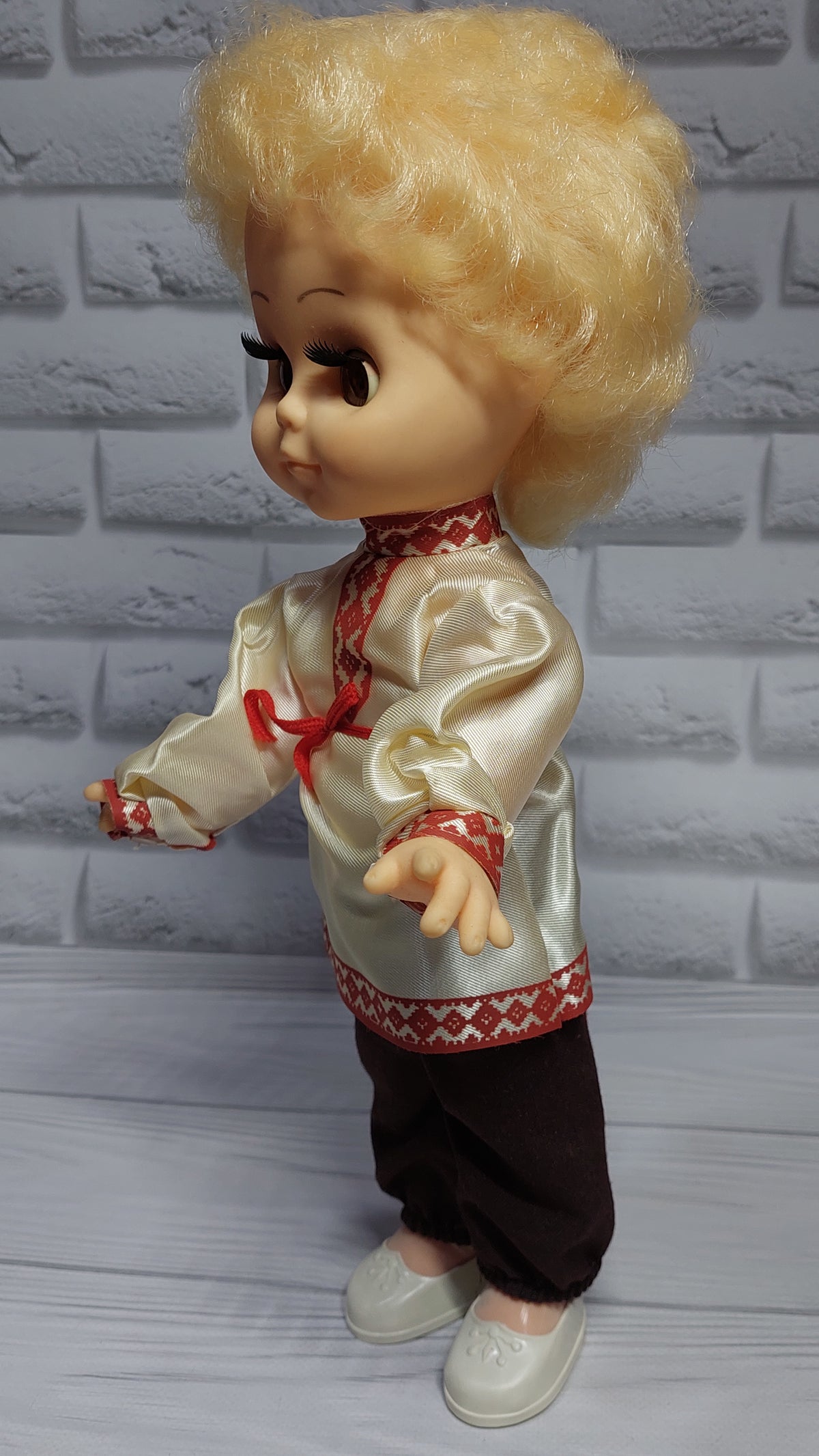 Doll Yanka, USSR association for the production of toys Mir