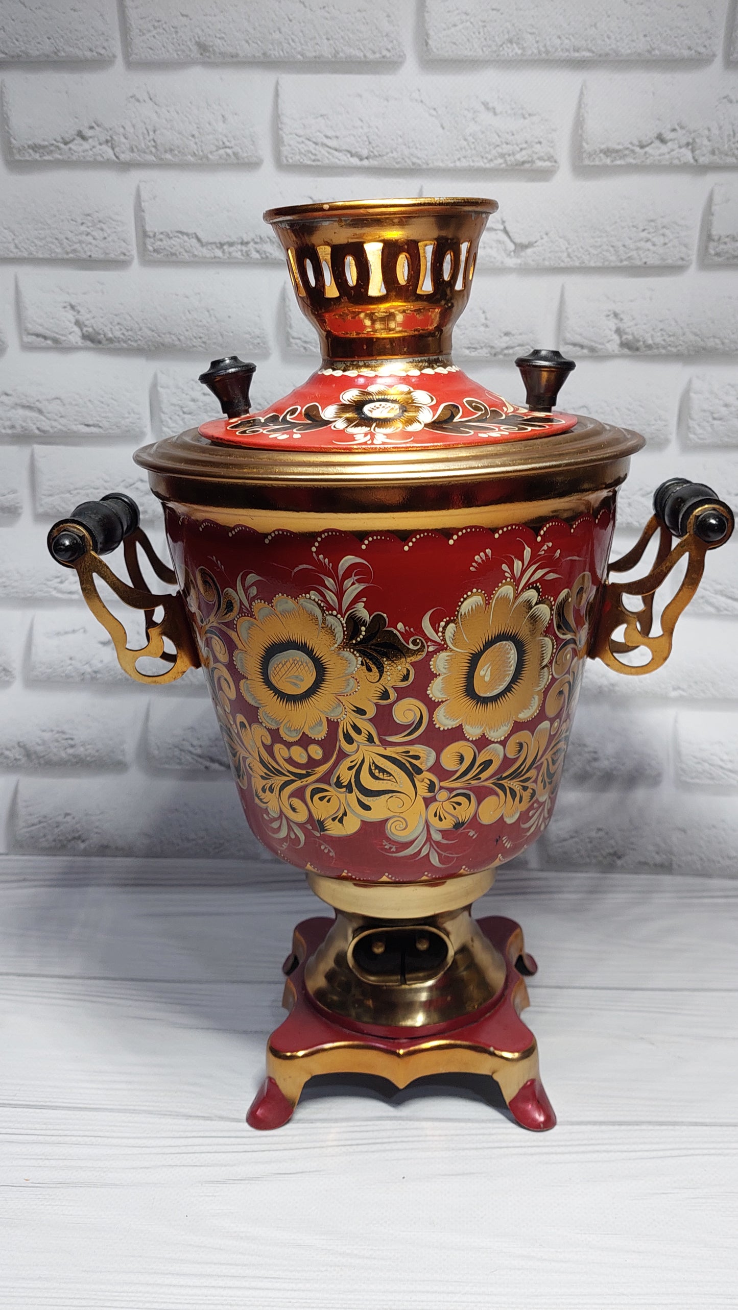 samovar, hand painted. samovar painted by hand. electric samovar. . electric samovar teapot. antique samovar